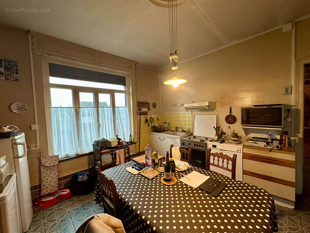 Maison à FLAVY-LE-MARTEL