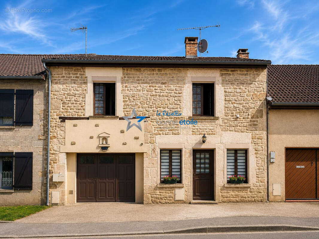 Maison à VAL-DE-MEUSE