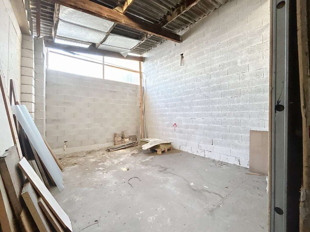 Commerce à MONTELIMAR