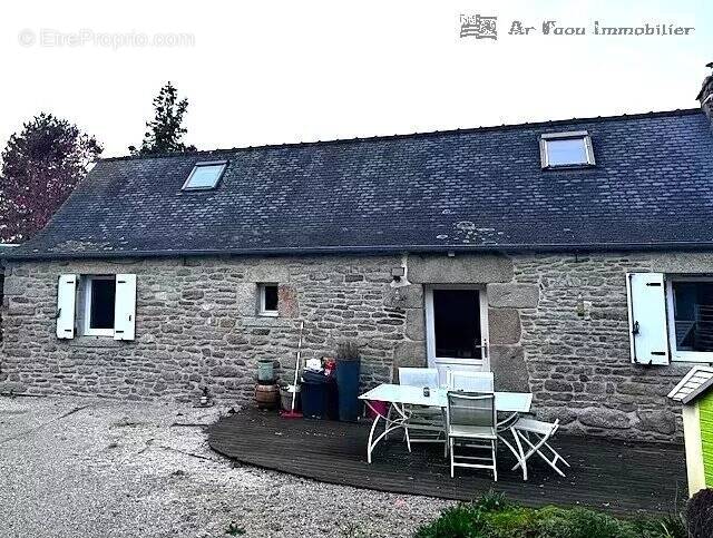 Maison à SAINT-THEGONNEC