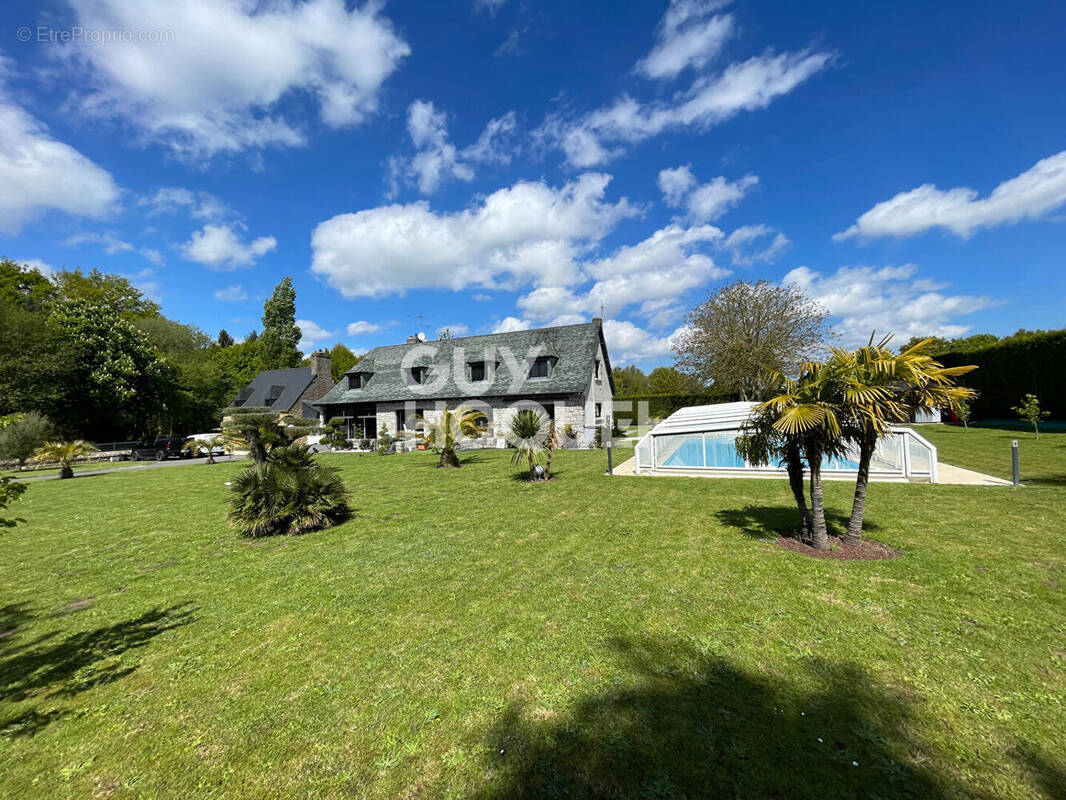 Maison à DOL-DE-BRETAGNE