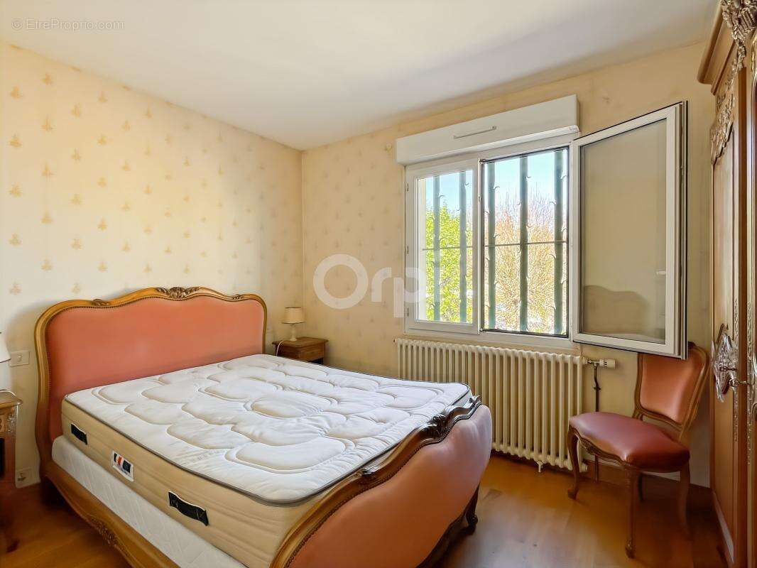 Maison à CONCHES-EN-OUCHE