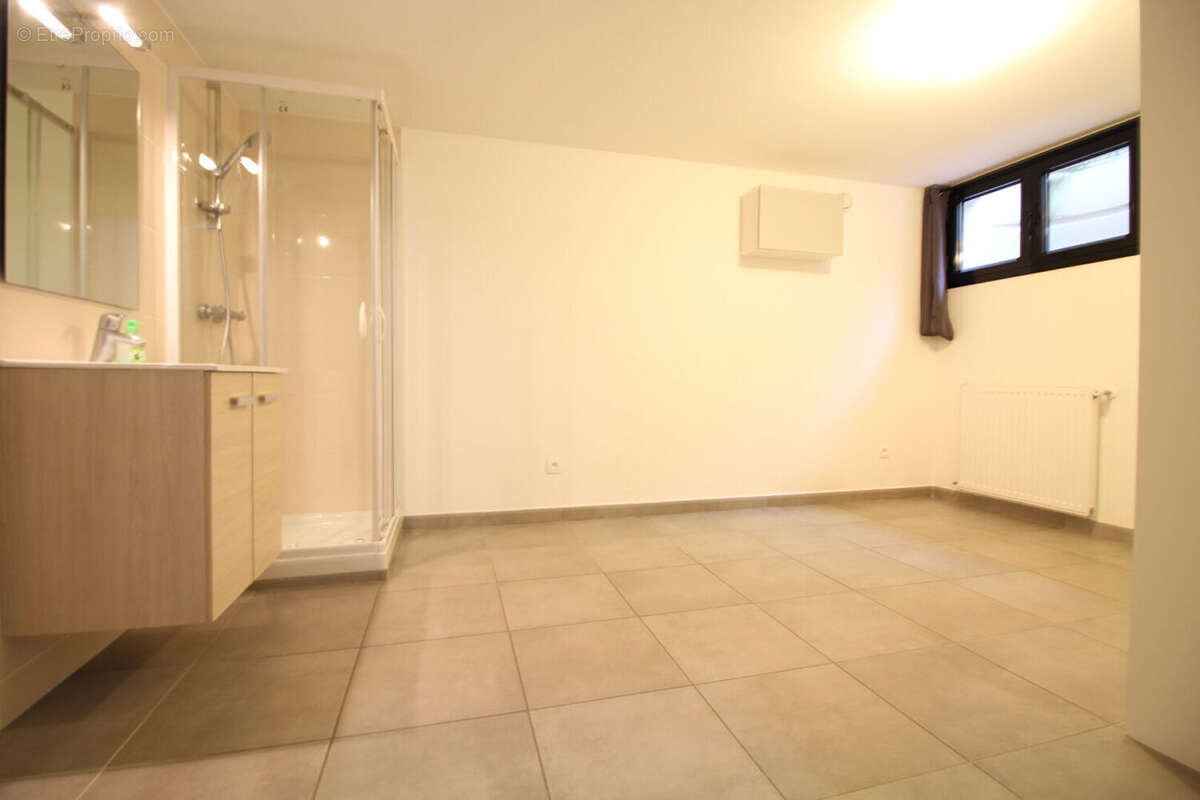 Maison à SARTROUVILLE