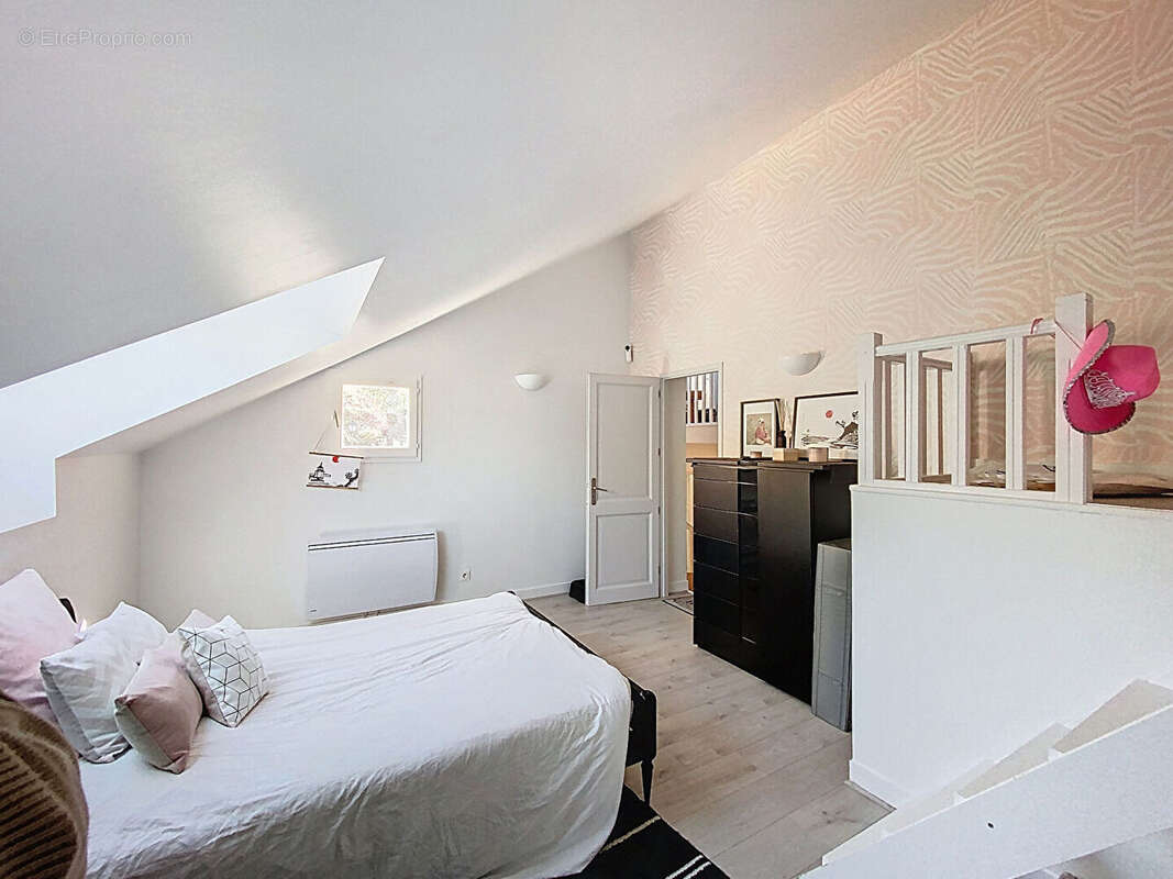 Maison à FEUCHEROLLES