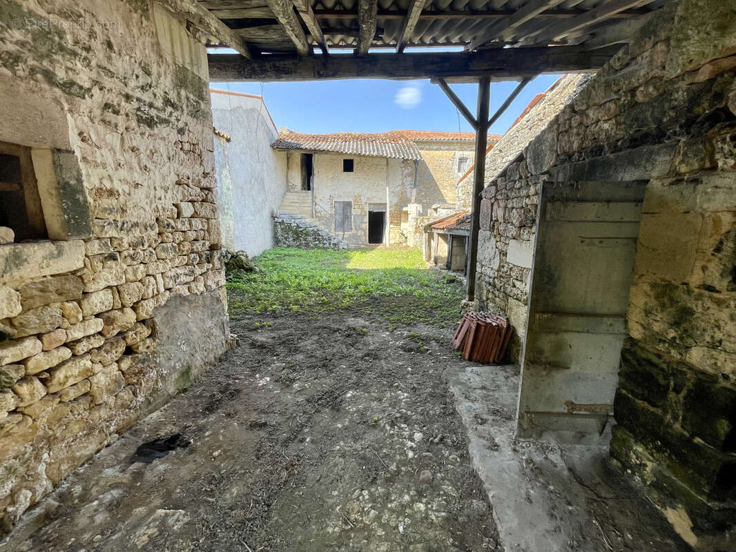 Appartement à TAILLEBOURG