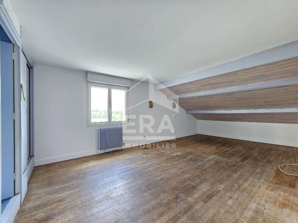 Maison à LA COURONNE