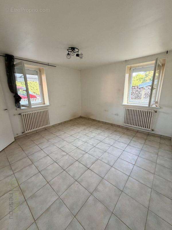 Maison 110 m² à Melisey  - photo 4