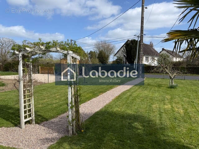 Maison à LA LANDE-PATRY