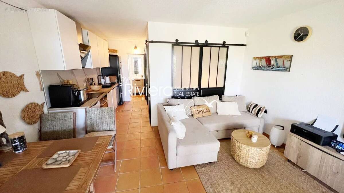 Appartement à LA CROIX-VALMER