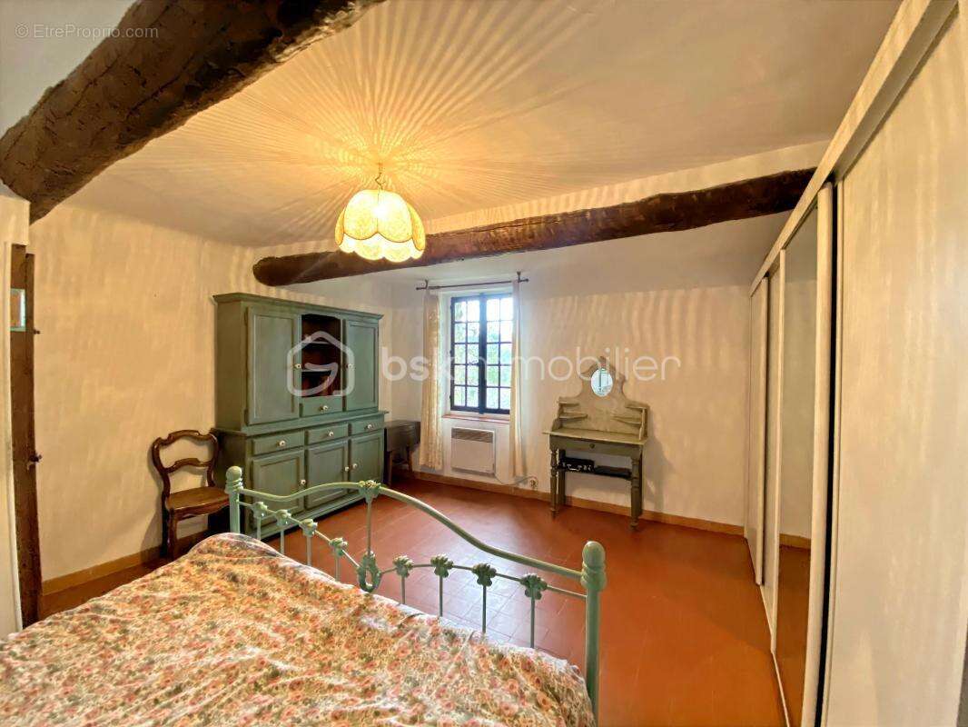 Mas provençal du xviiiᵉ siècle (apt en luberon 84)– vue lavandes – 3 logements – de type t12- piscine – fort potentiel touristiq - photo 13