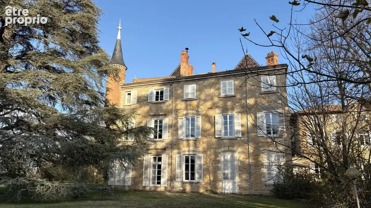 DUPLEX T4 atypique à Chasselay dans parc arboré - photo 2