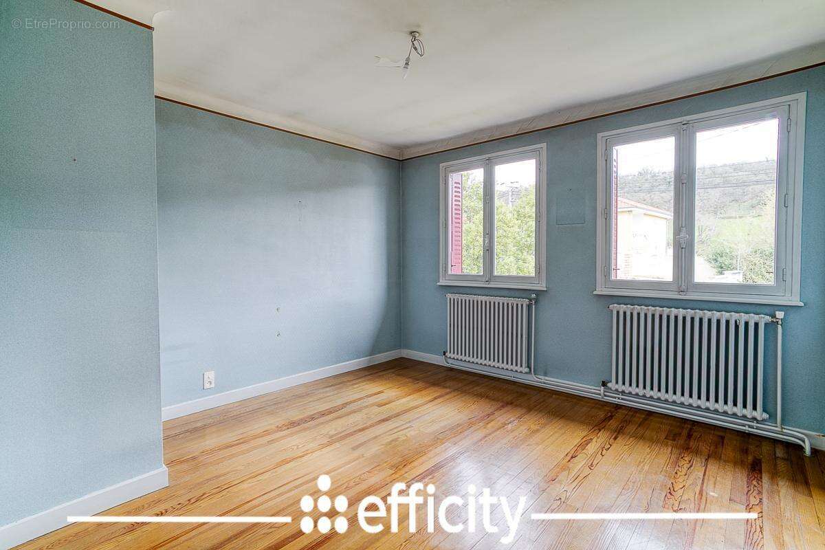 Maison à CHASSE-SUR-RHONE