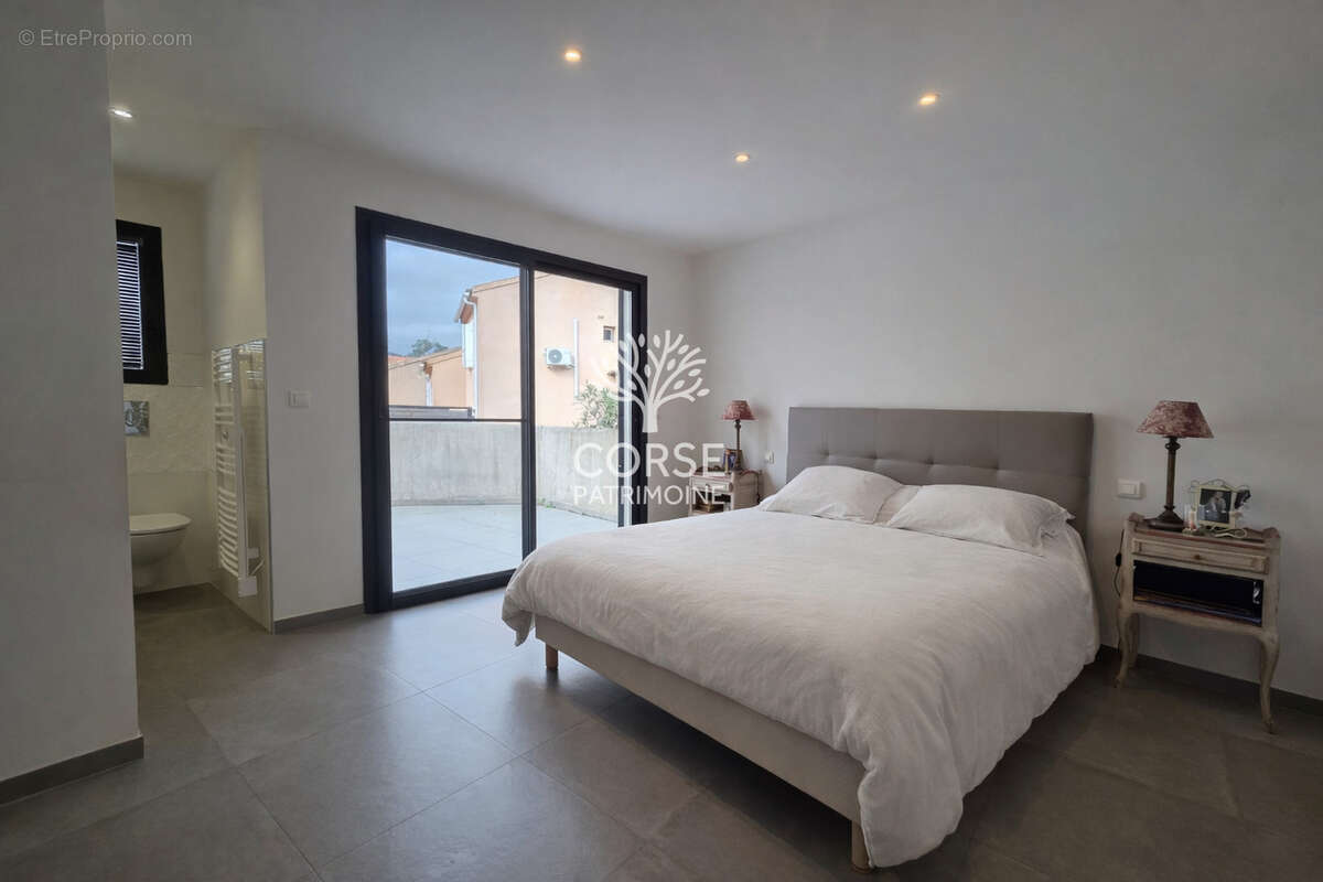 Maison à PORTO-VECCHIO