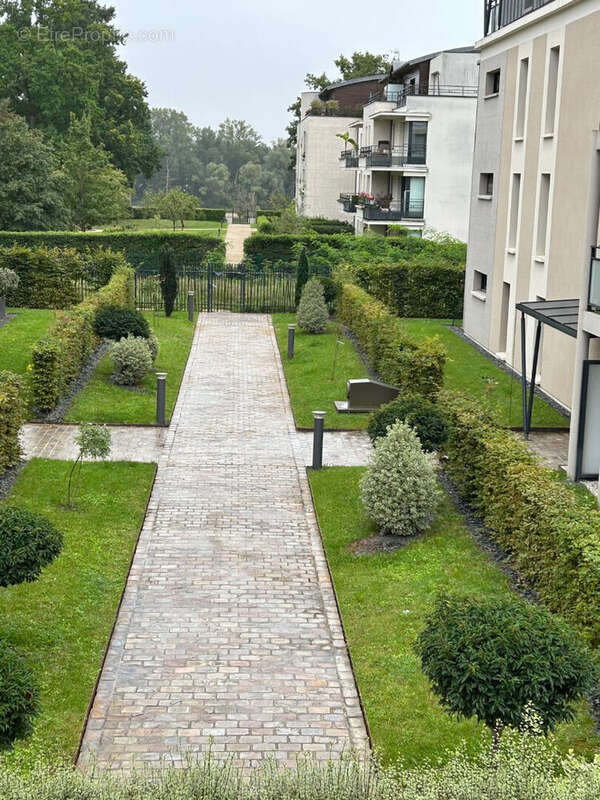 Maison à SAINT-JEAN-DE-BRAYE