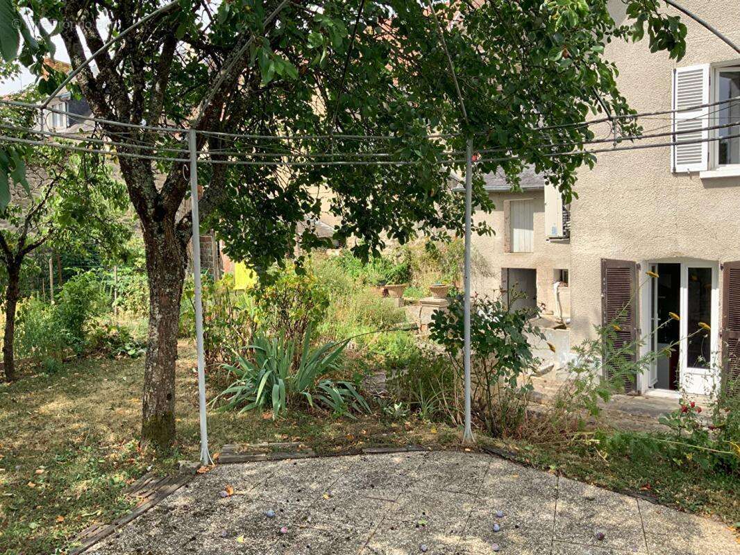 Maison à CHENERAILLES