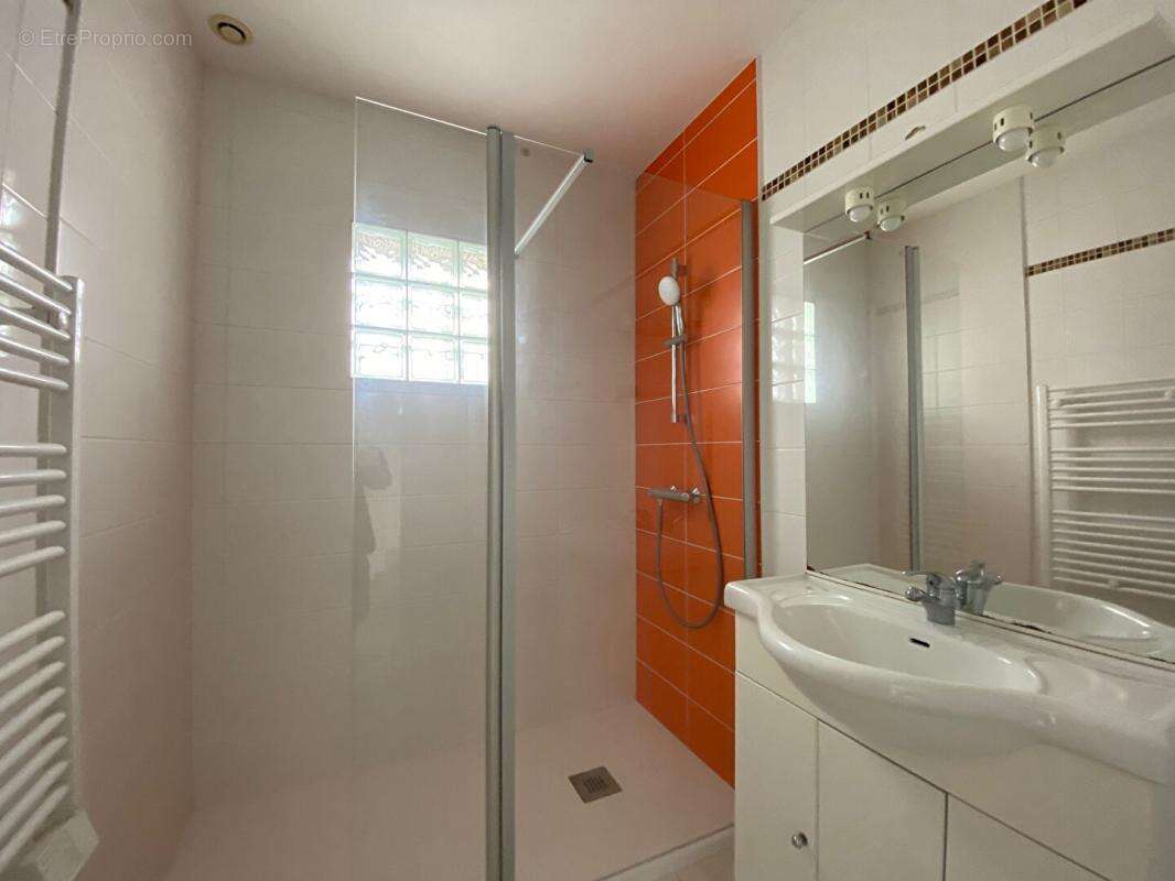 Maison à SAINTE-PAZANNE