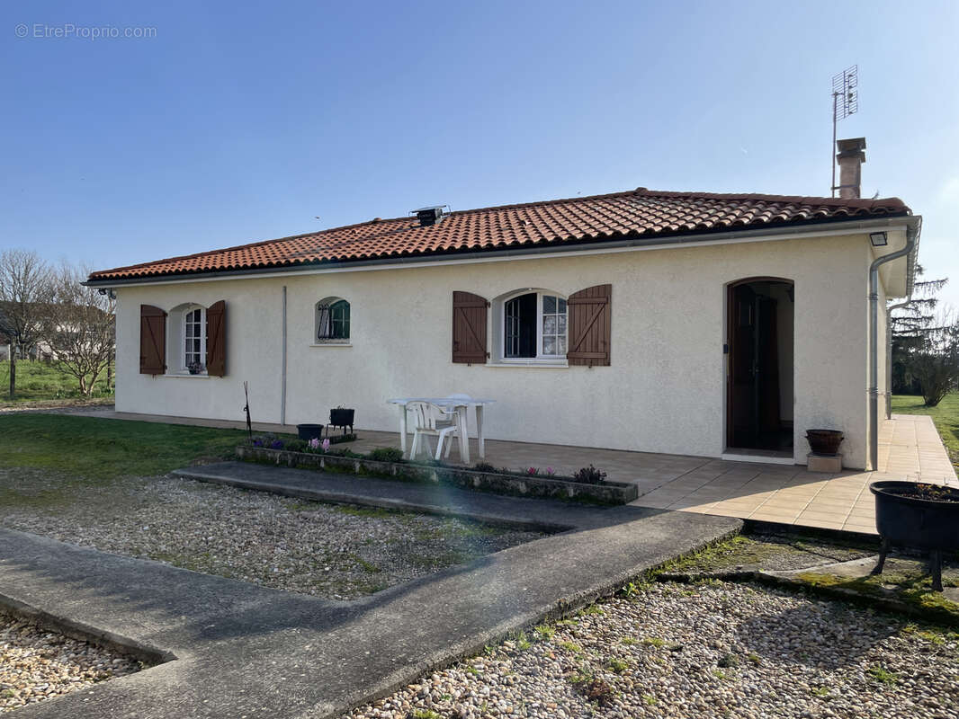 Maison à SAINTE-COLOMBE