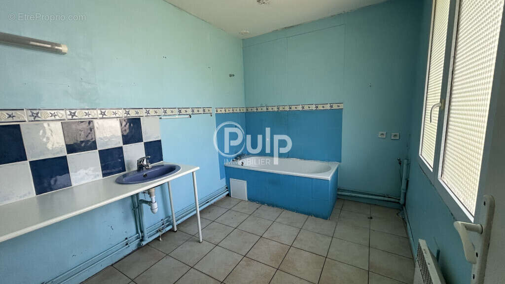 Maison à BRUAY-LA-BUISSIERE