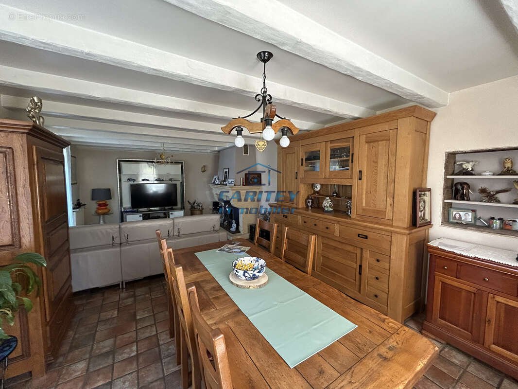 Maison à TERNUAY-MELAY-ET-SAINT-HILAIRE