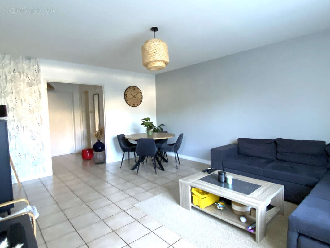 À vendre : Charmant T3 en rez-de-chaussée avec jardin privatif - photo 3