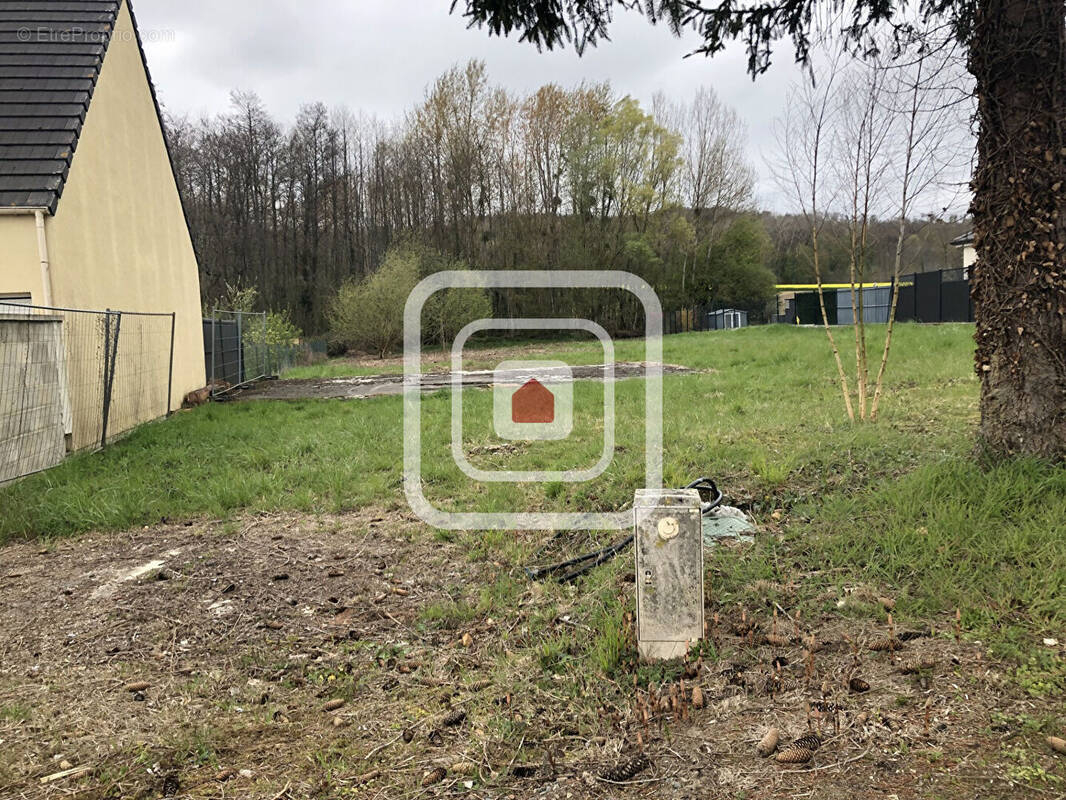 Terrain à BOUCONVILLE-VAUCLAIR