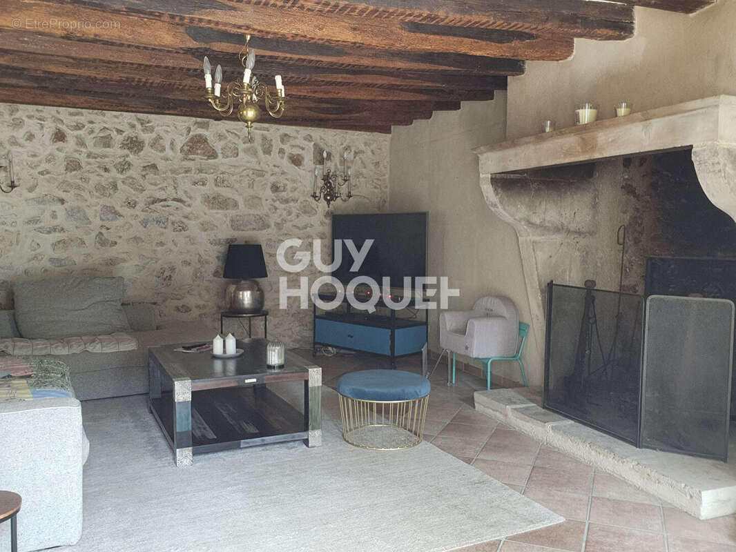 Maison à CHALAUTRE-LA-GRANDE