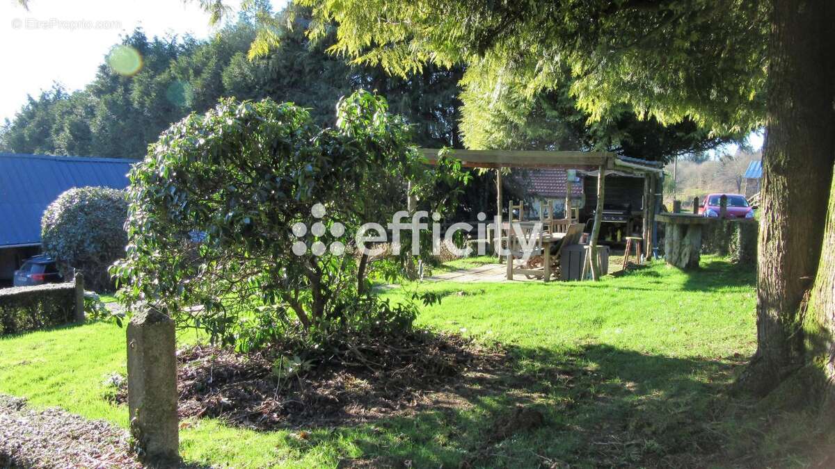 Maison à SAINT-SEVER-CALVADOS