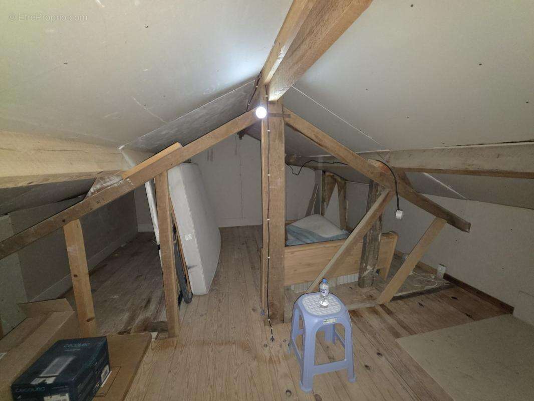 Maison à MEZIERES-EN-BRENNE