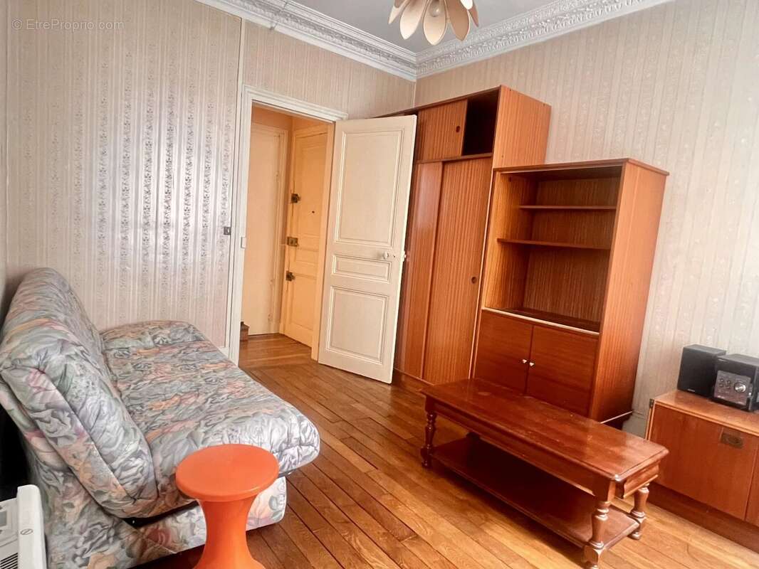 Appartement à PARIS-19E