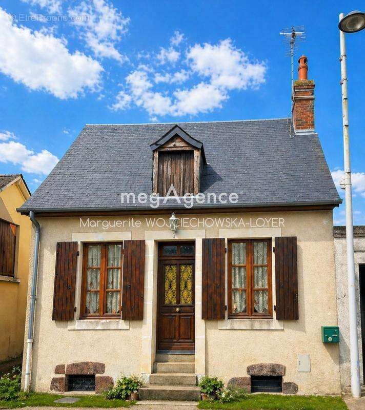 Maison à FRESNAY-SUR-SARTHE