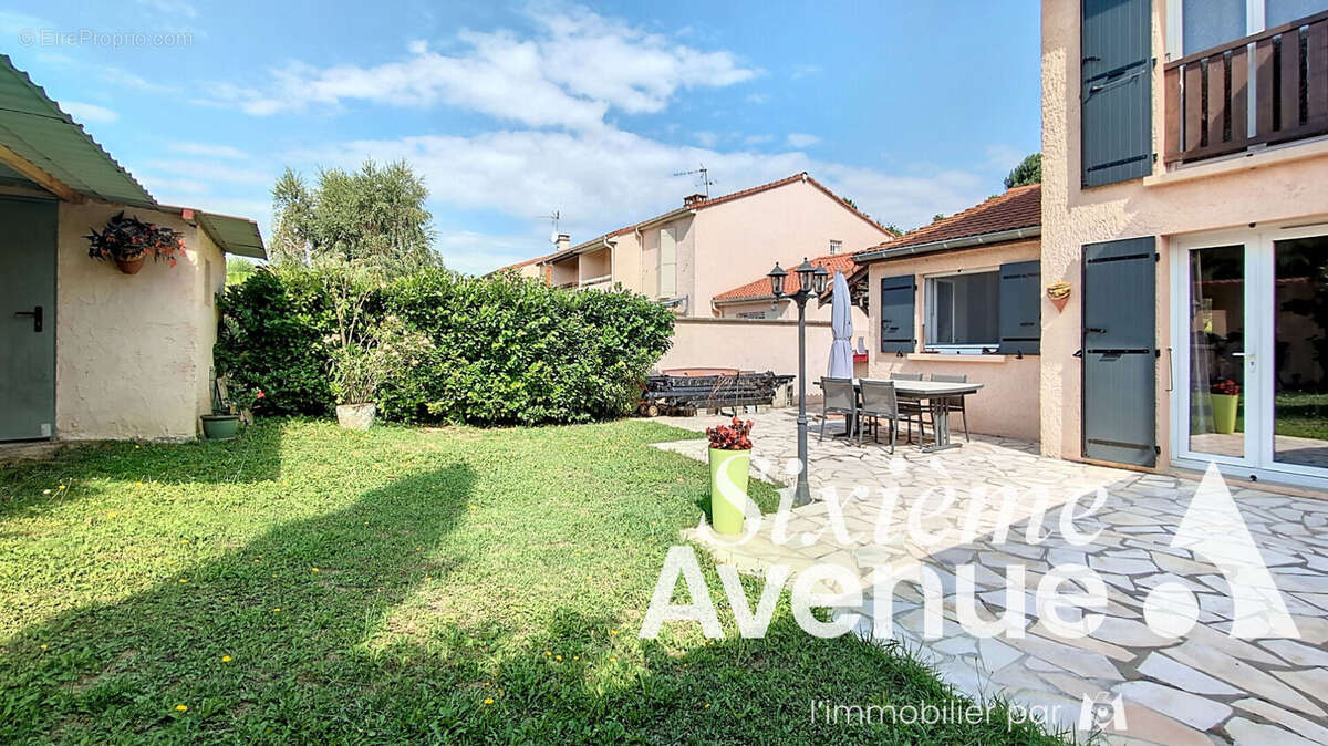 Feyzin le haut - Maison 5 pièces 111 m² sur terrain de 323 m² - photo 2