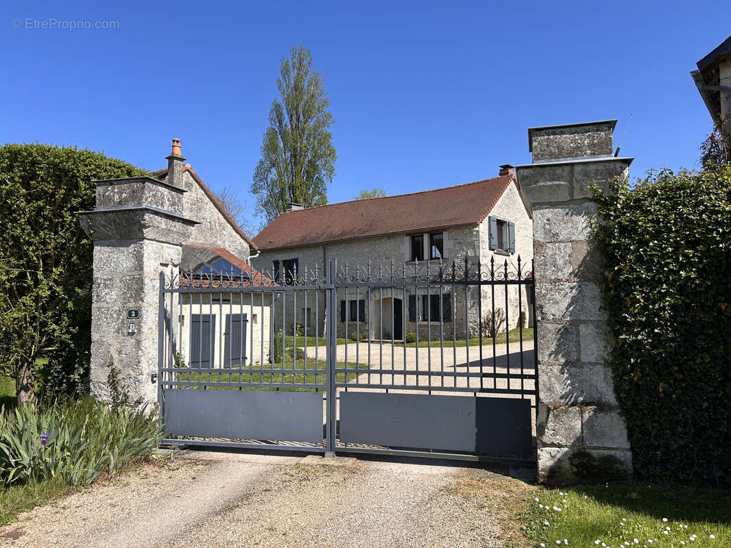 Maison à CHATELLERAULT