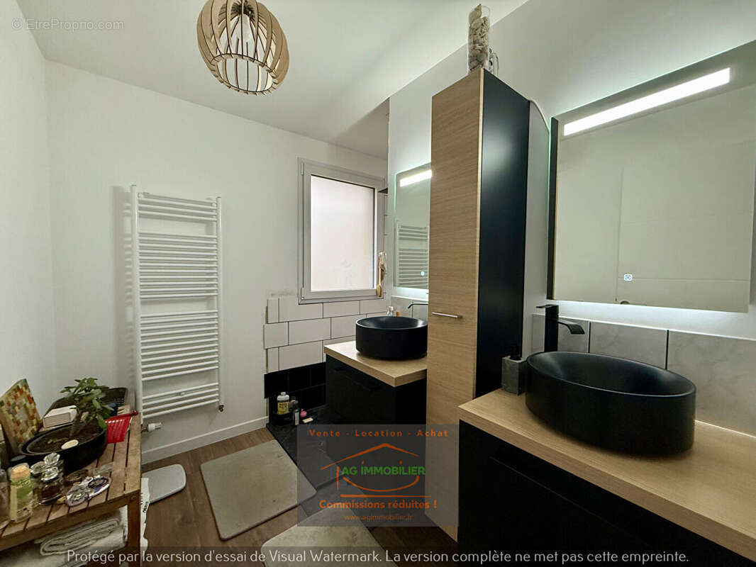 Maison à SAINT-UNIAC