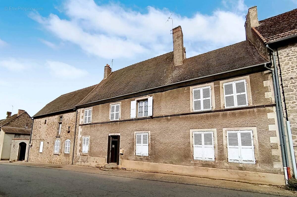 Maison à BELLEGARDE-EN-MARCHE