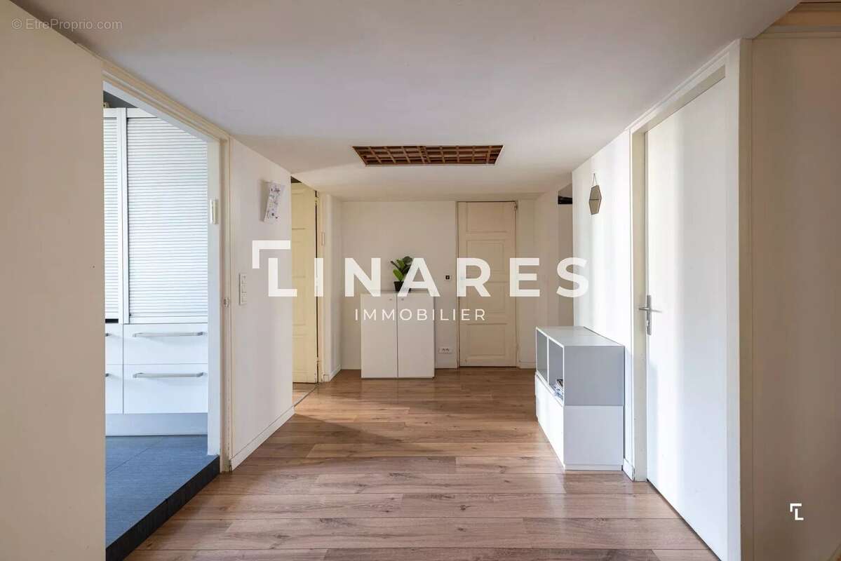 FAMILY AFFAIR - Appartement T5 de 164m2 + Mezzanine - Box - 13008 Périer - photo 16