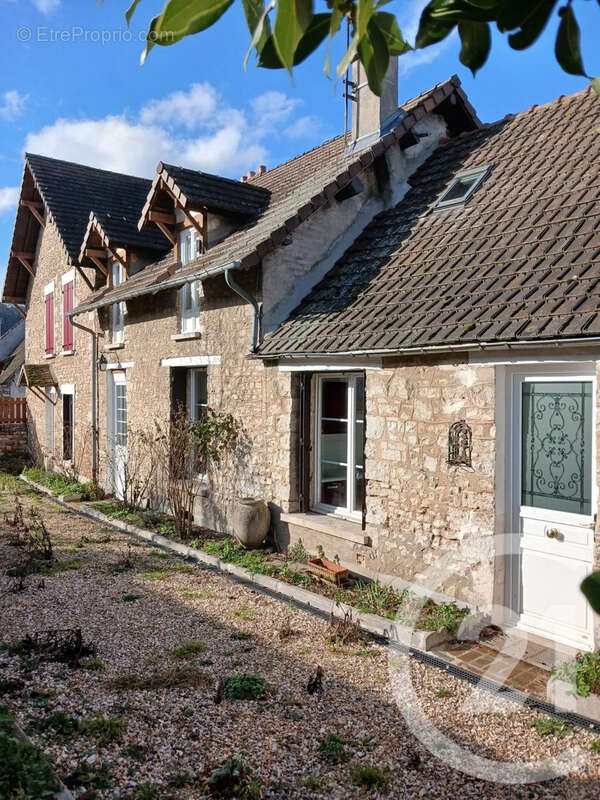 Maison à LIMETZ-VILLEZ