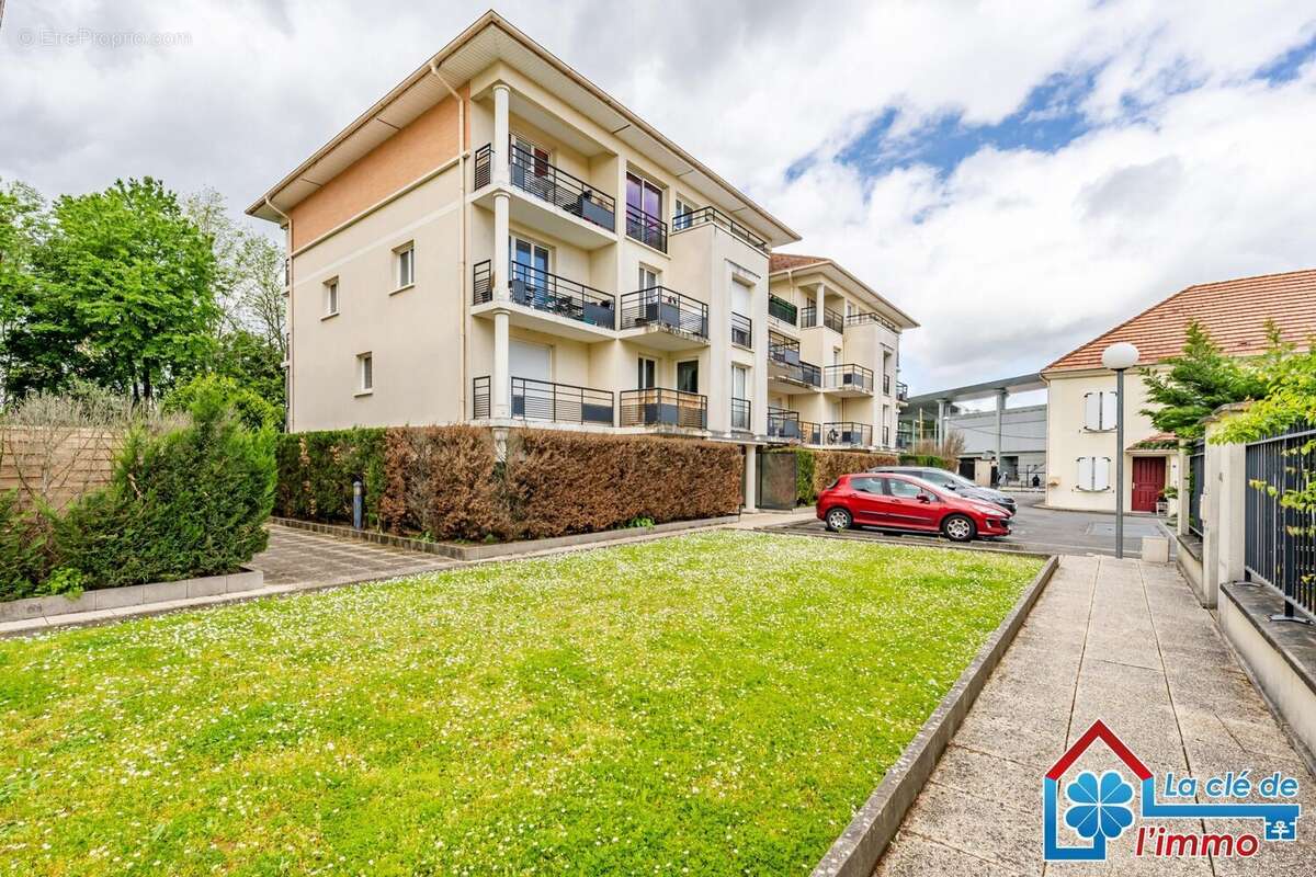 Appartement à MOISSY-CRAMAYEL