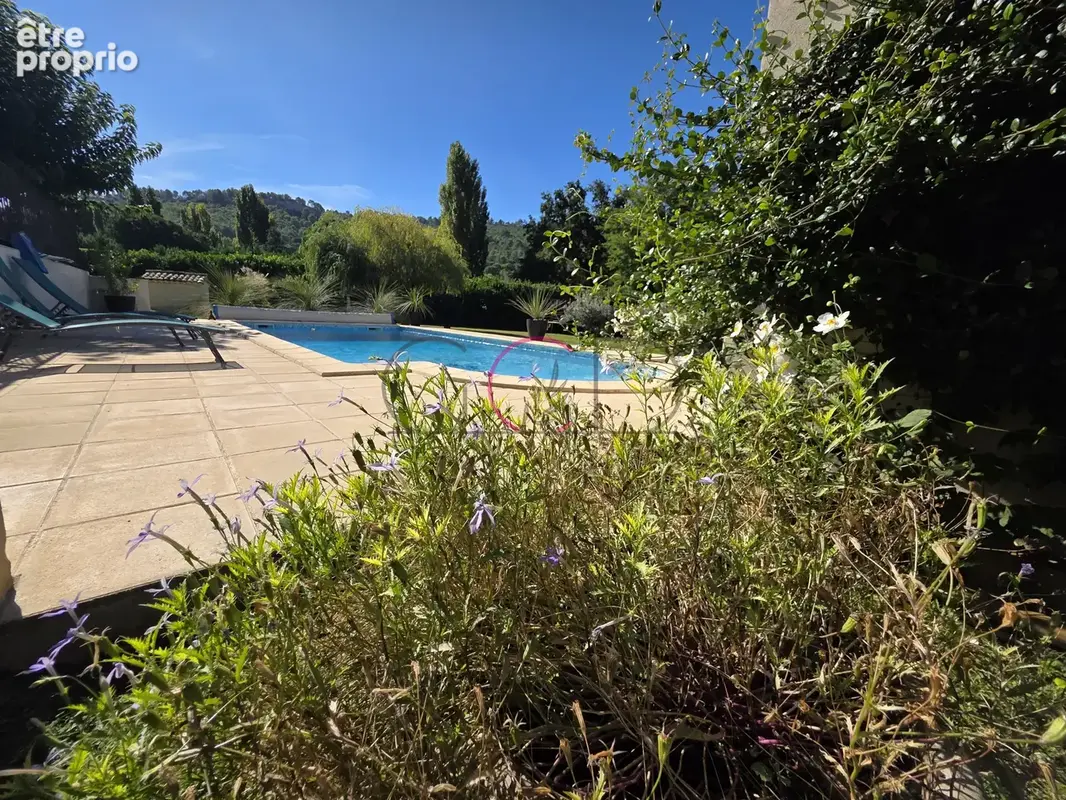 Exclusivité   Ansouis (Sud Luberon) : Villa de plain-pied sur parc arboré de 2 950 m2 avec piscine - photo 2