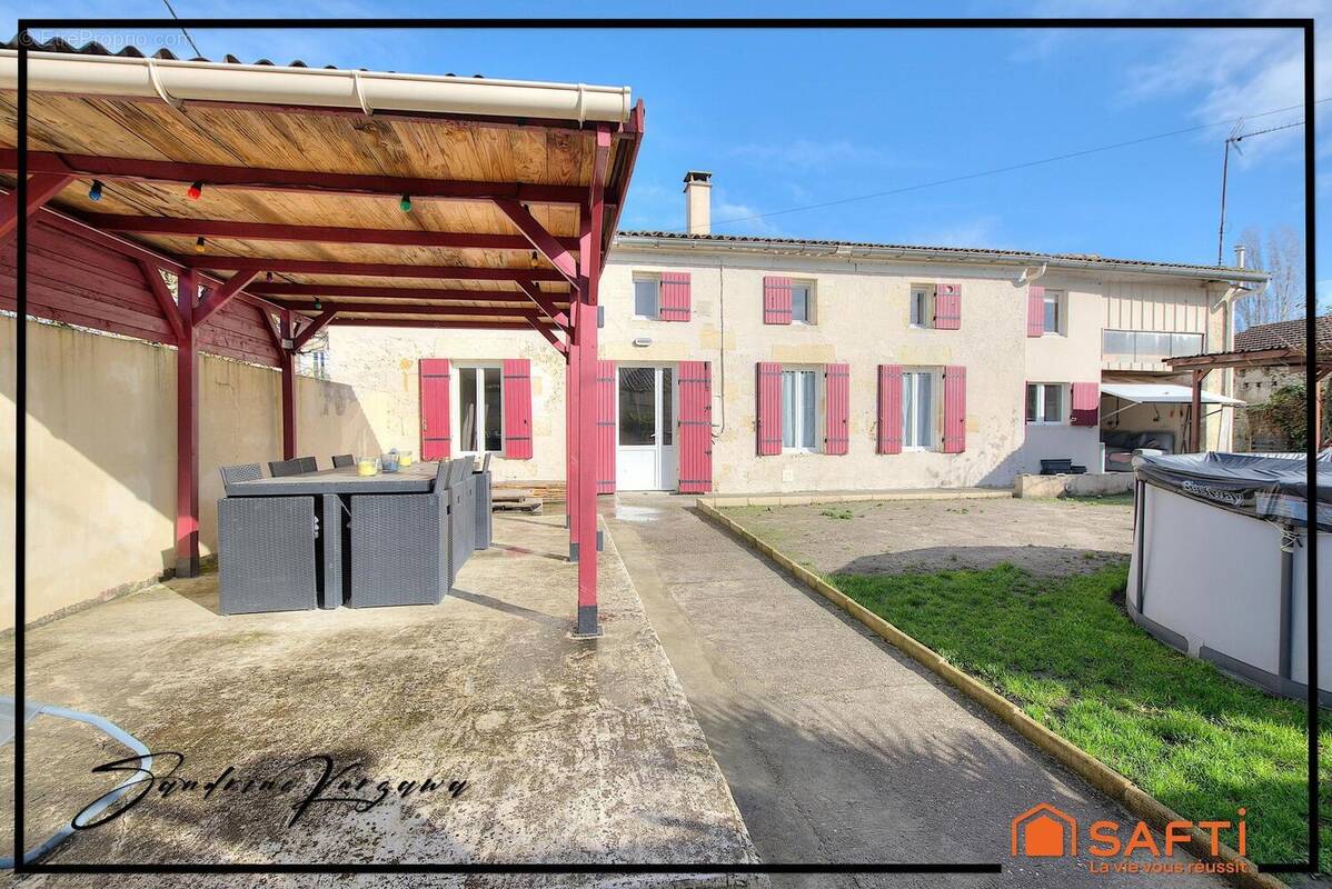 Photo 1 - Maison à BERSON