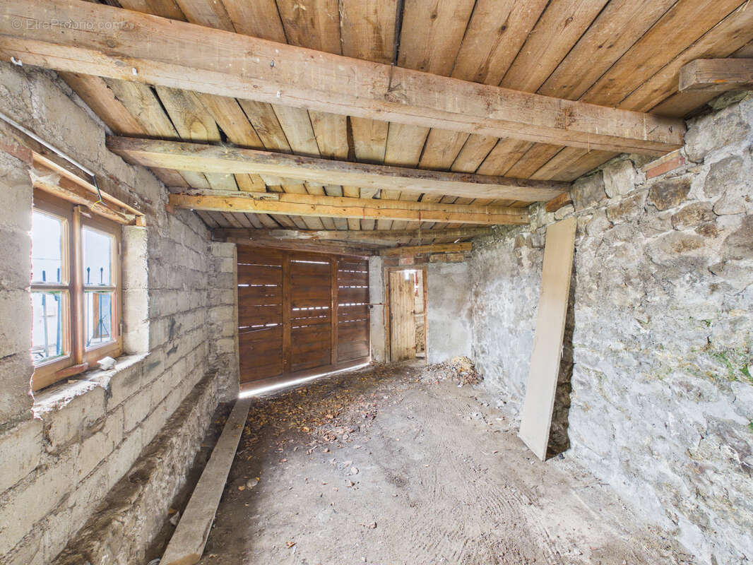 Maison à CRAPONNE-SUR-ARZON