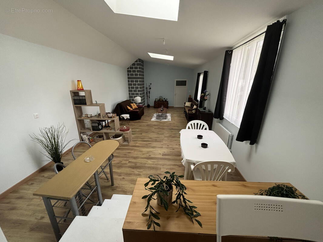 Appartement à LE RELECQ-KERHUON