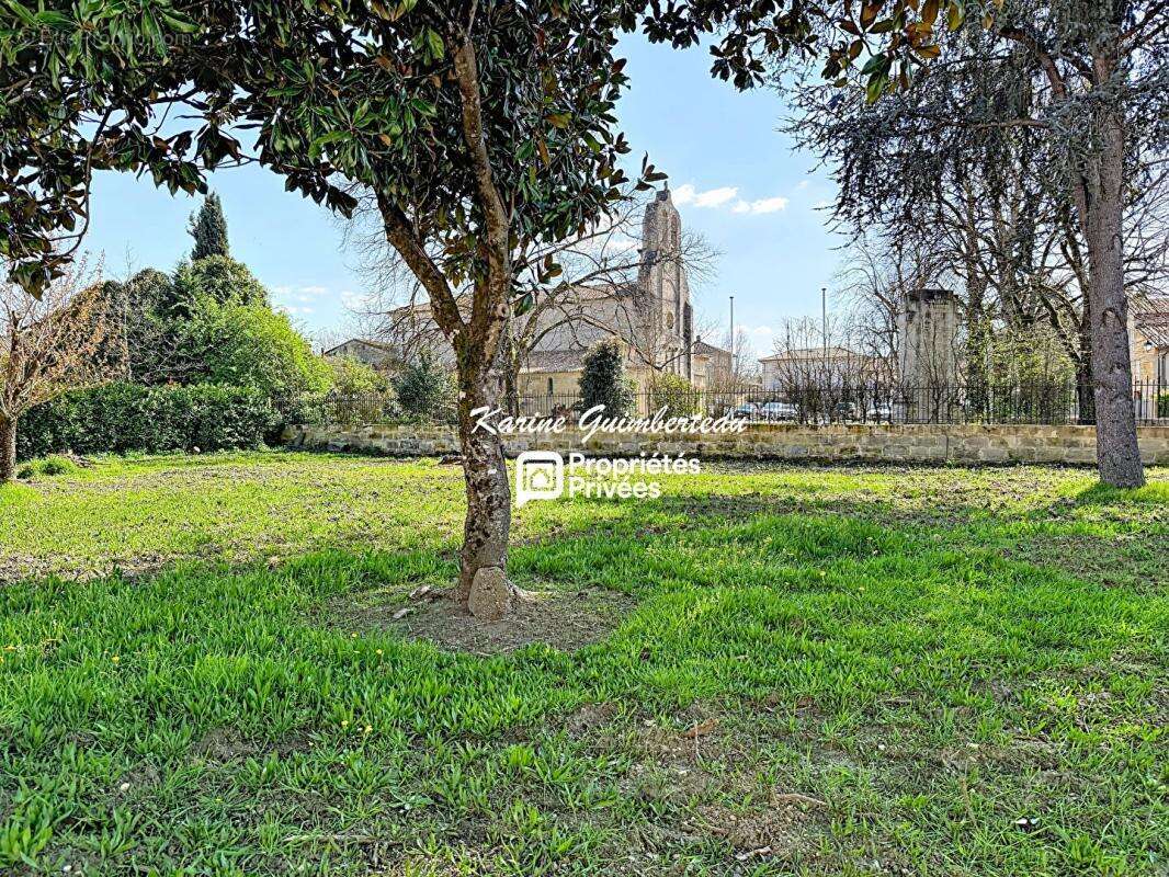 Maison à SAINT-EMILION