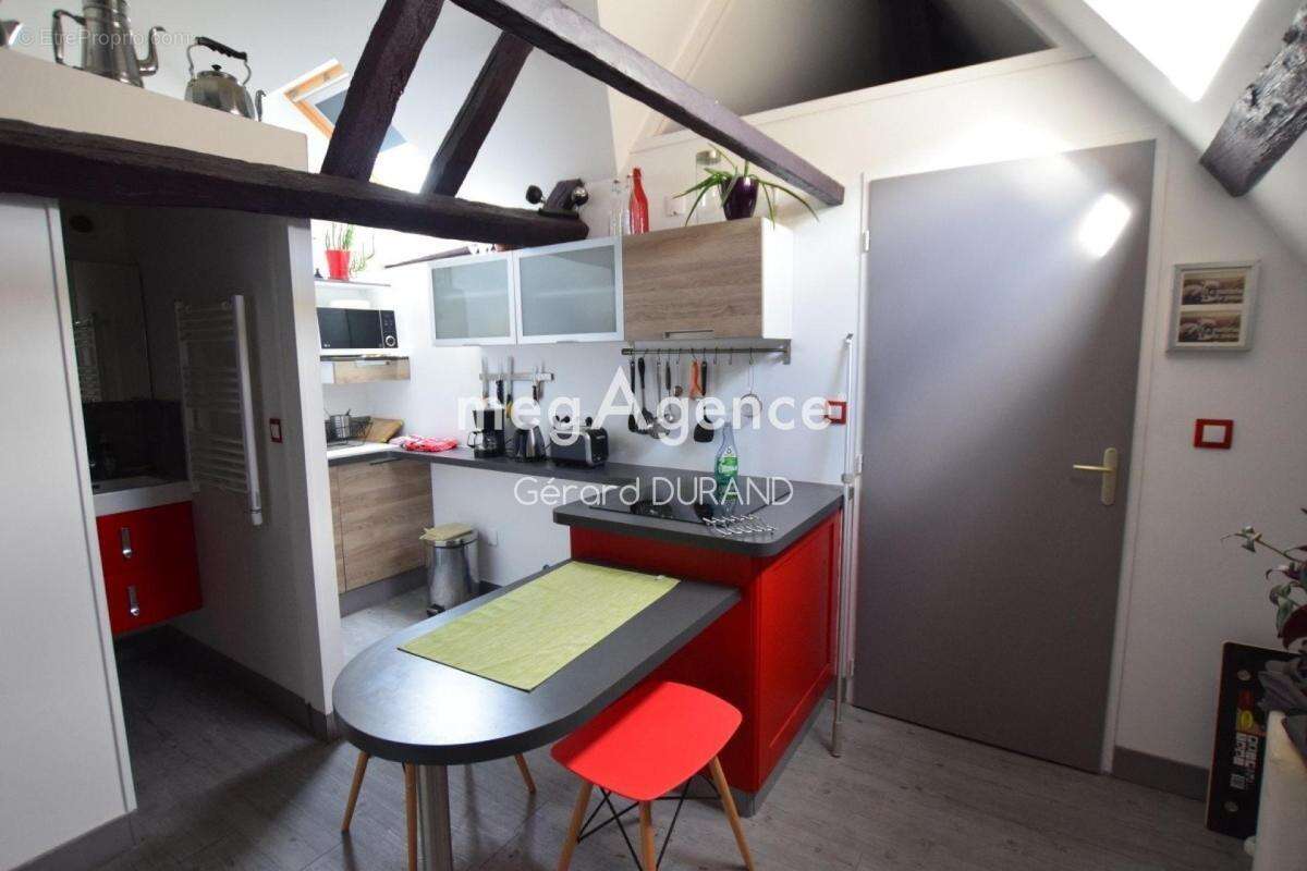 Maison authentique en pierres et poutres apparentes contenant 3 appartements - photo 9
