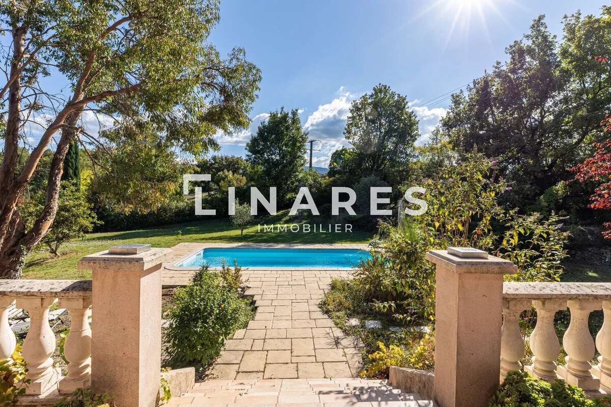 Maison à SAINT-ZACHARIE