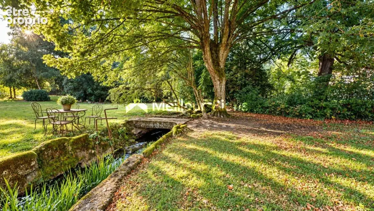 Bien d'exception ! Maison de Maître de 375 m2 sur 60 ares de terrain - Montreux Château - photo 3