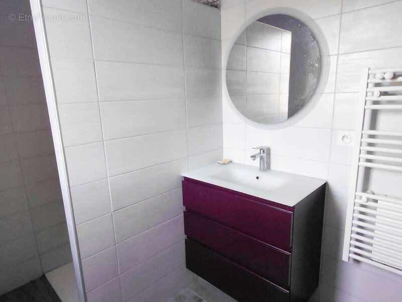 Maison à VILLENEUVE-SAINT-SALVES