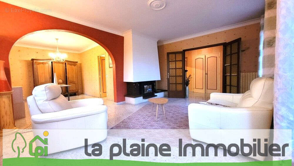 Maison à CORMELLES-LE-ROYAL