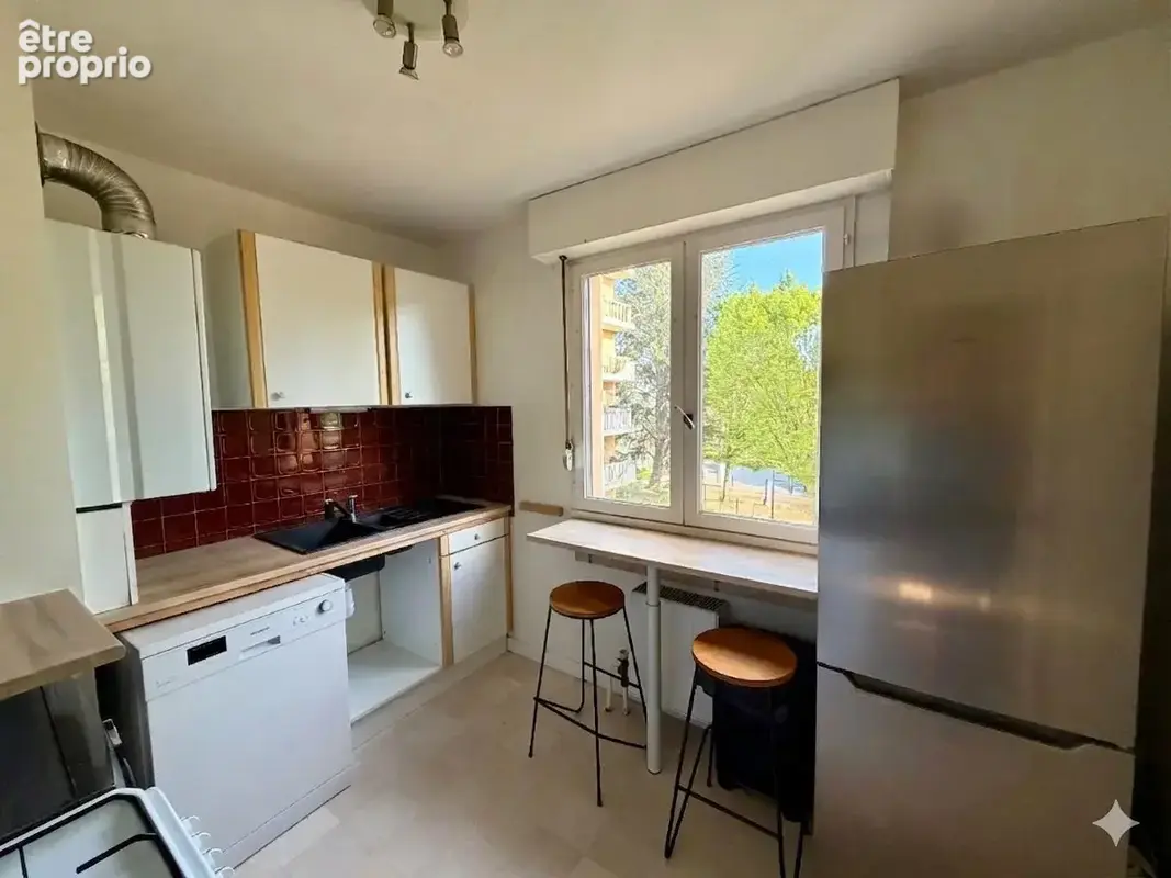 Appartement 5 pièces 89 m² à vendre à Nantes (44300) - photo 2