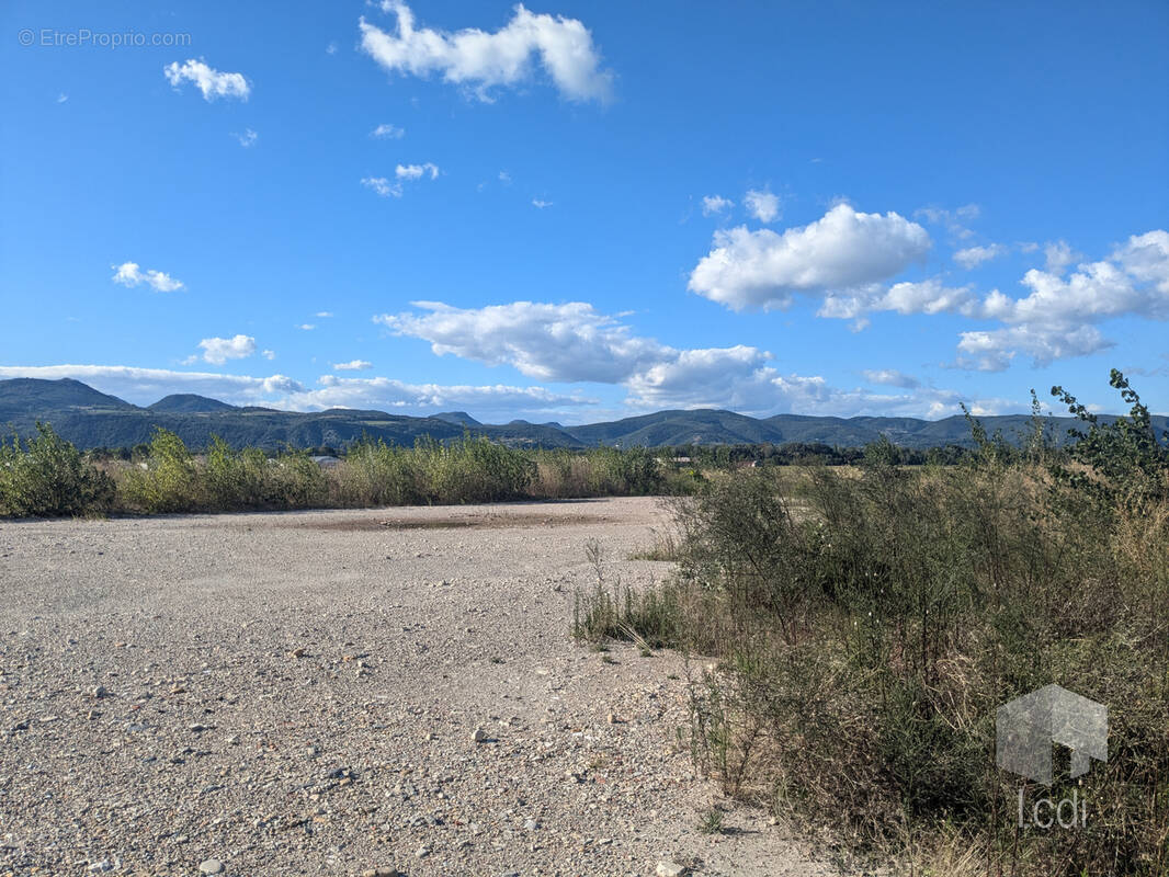 Autre à MONTELIMAR