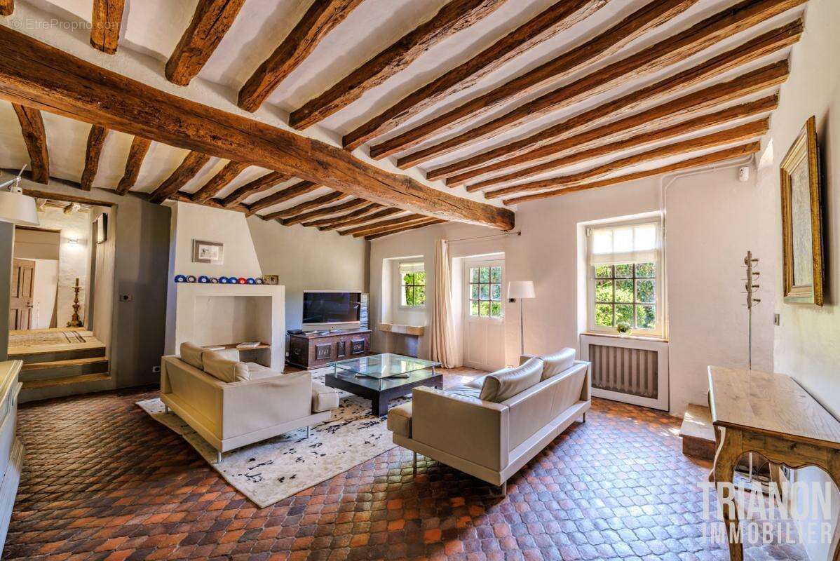 Maison à FEUCHEROLLES